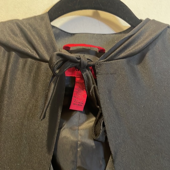 Hooded cape nwt - Picture 3 of 8